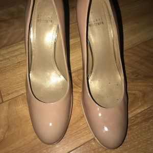 GUC Stuart Weitzman nude pumps size 9 N